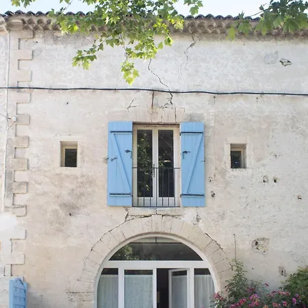 Les Cypres De L'ile Aparthotel